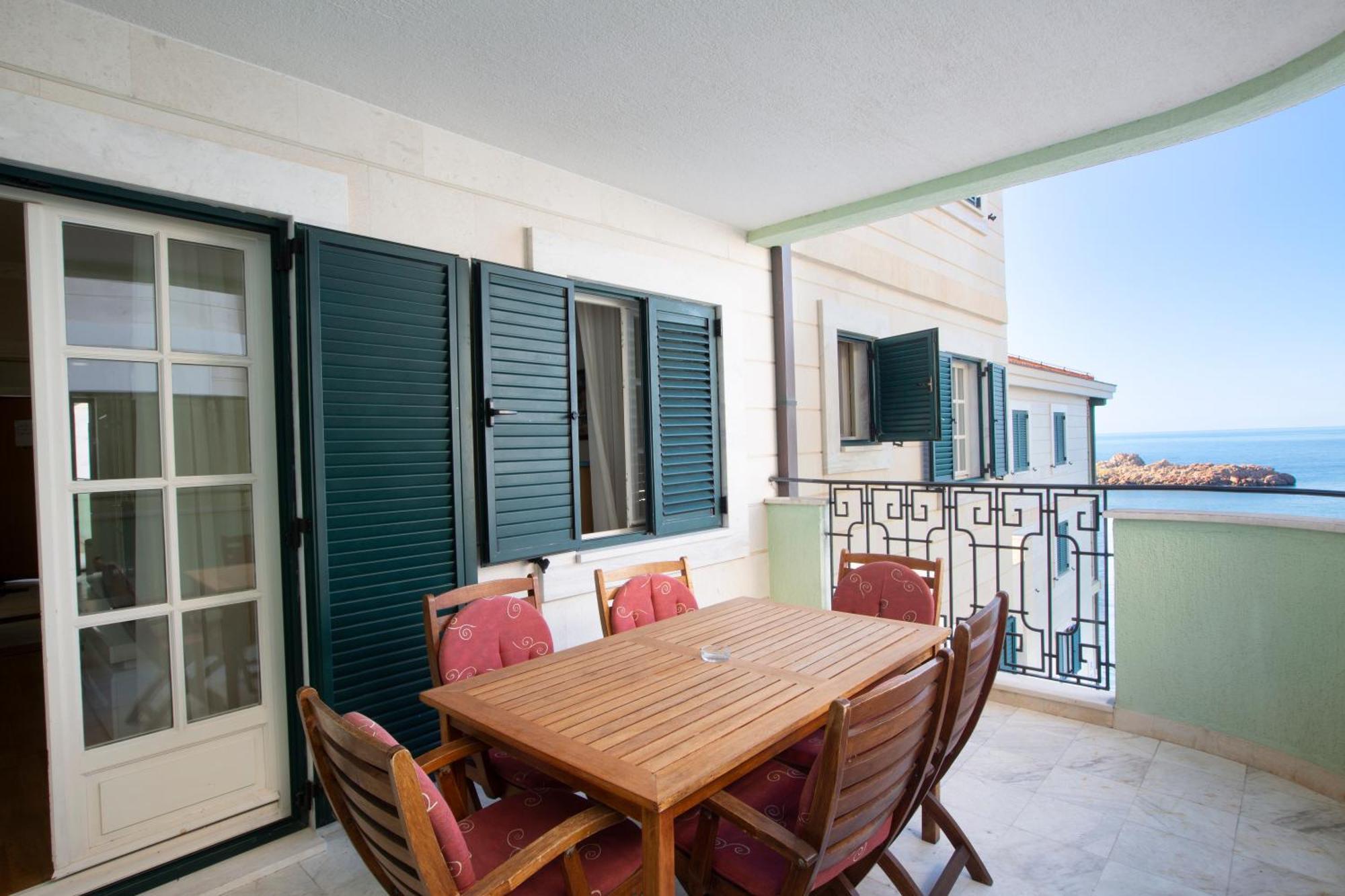 Montesan Luxury Apartment Beach Front Sveti Stefan Exterior foto