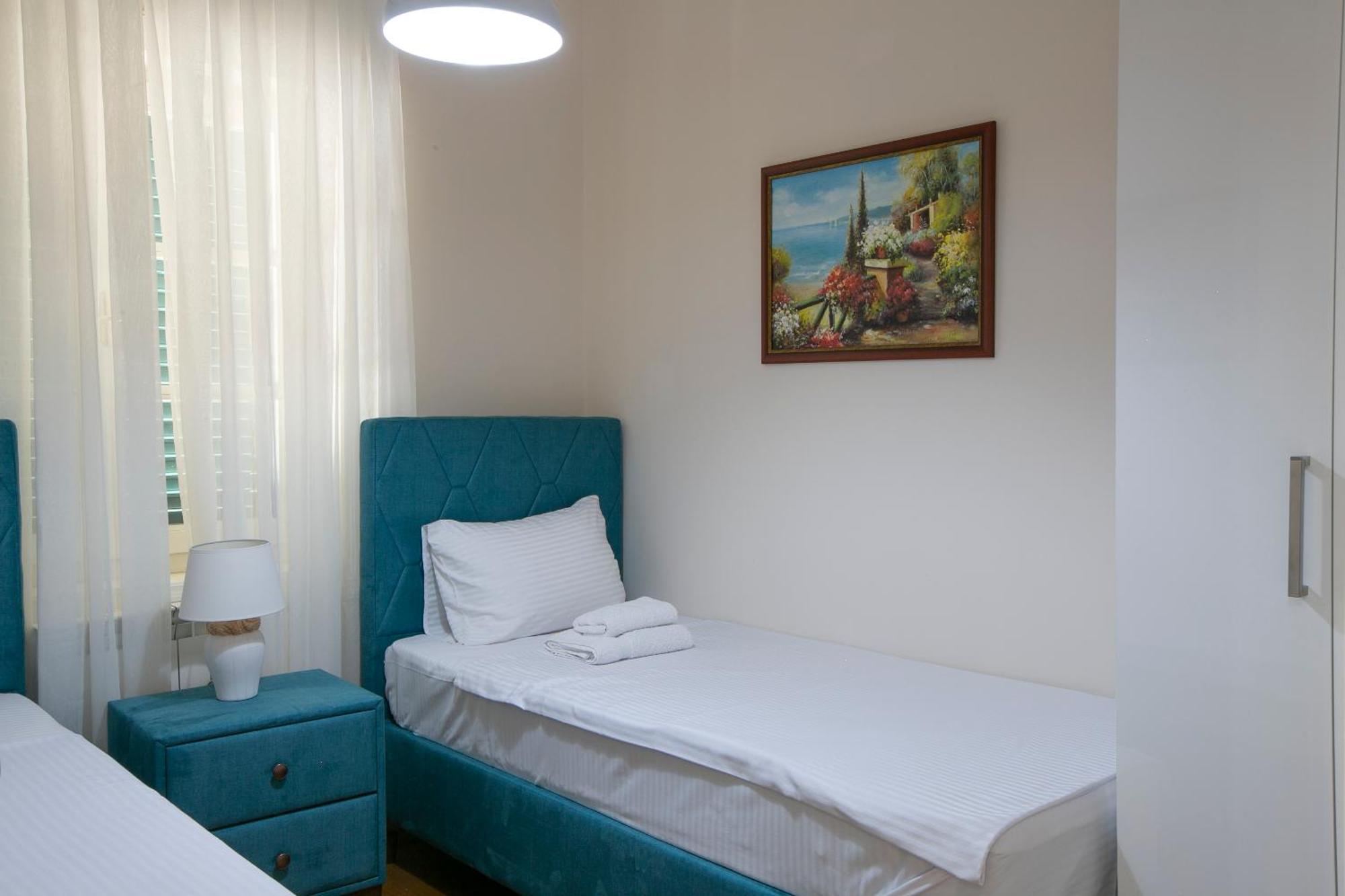 Montesan Luxury Apartment Beach Front Sveti Stefan Exterior foto