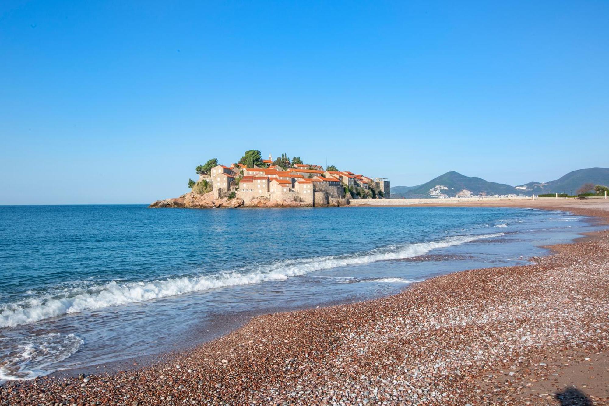 Montesan Luxury Apartment Beach Front Sveti Stefan Exterior foto